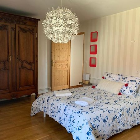Villa La Ferme de Maryse à Les Mesneux Extérieur photo