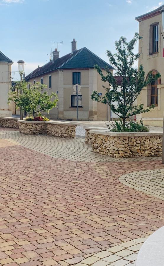 Villa La Ferme de Maryse à Les Mesneux Extérieur photo
